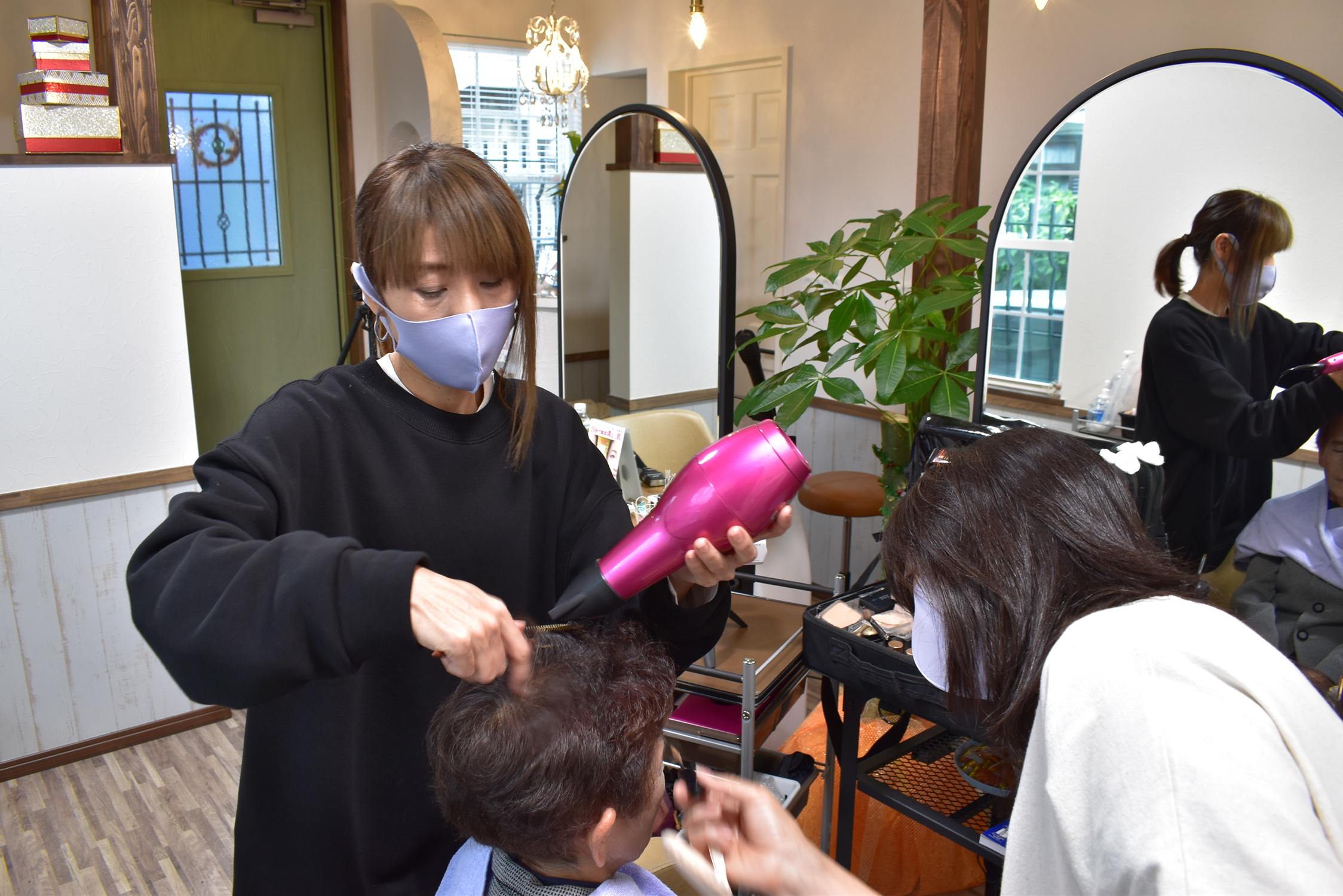 ヘアメイク風景