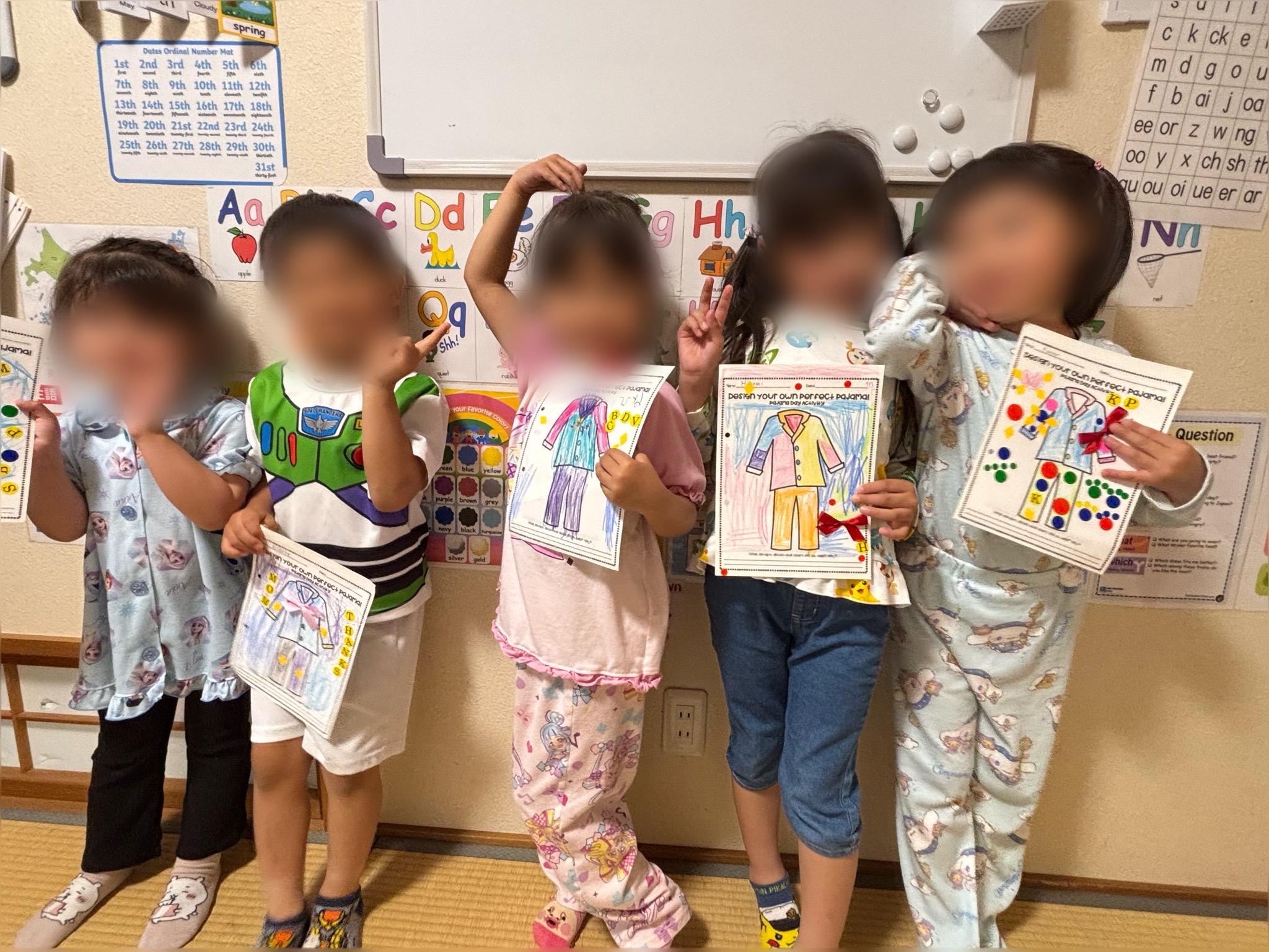 埼玉県深谷市の英語教室ハローケイトでレッスンを受ける子どもたち