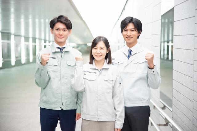 笑顔の作業員
