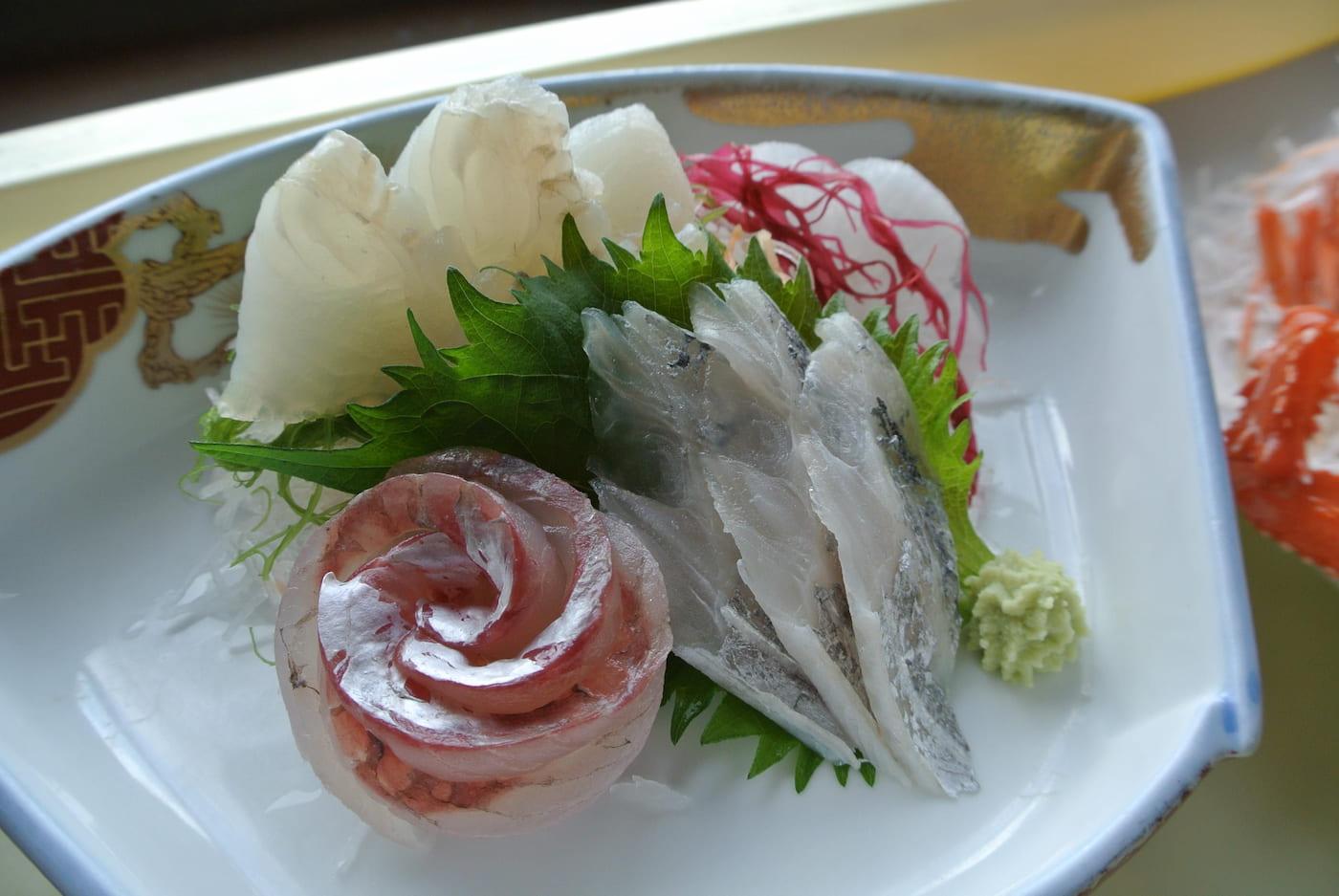 真鯛・イサキ 地魚刺身盛り合わせ