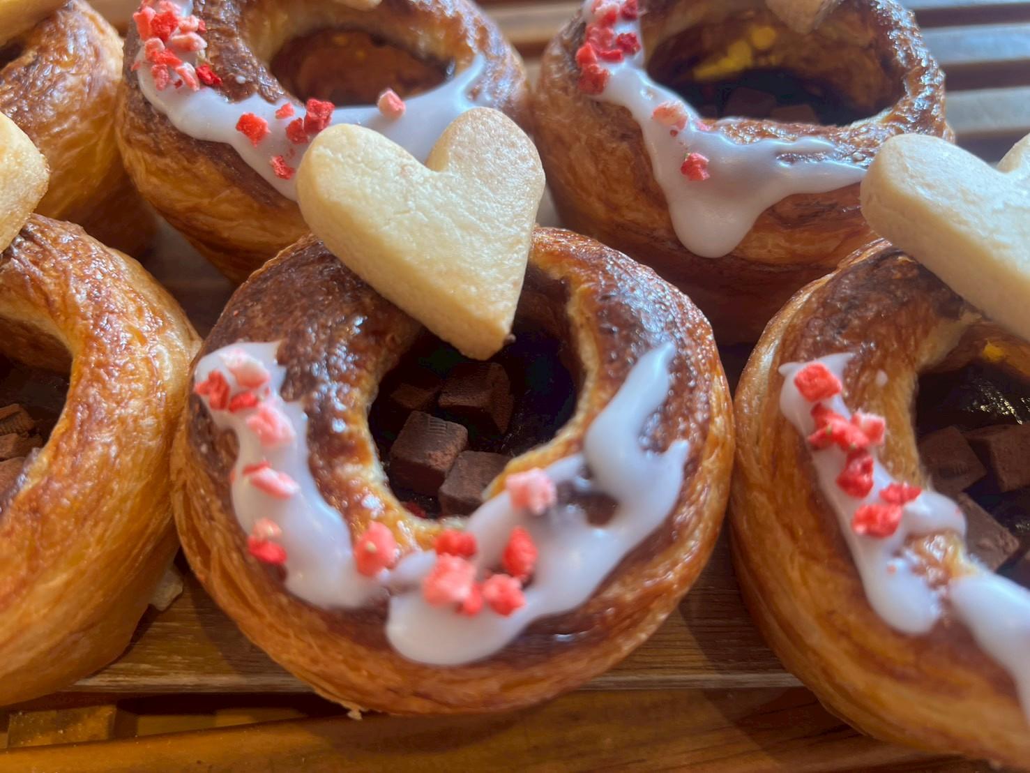 コロンバージュの生チョコ＆ベリーのペストリー