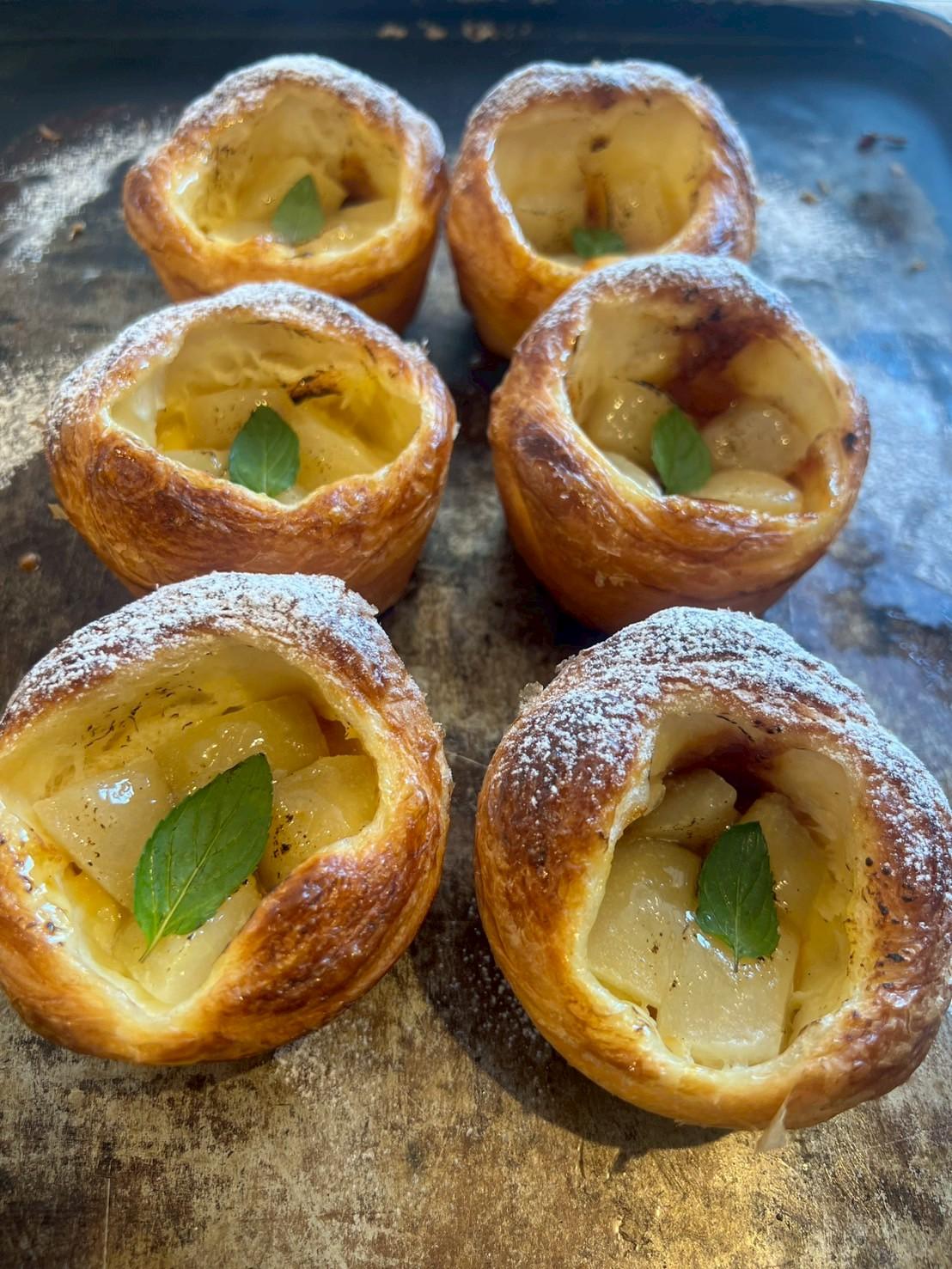 コロンバージュの洋ナシとキャラメルのペストリー