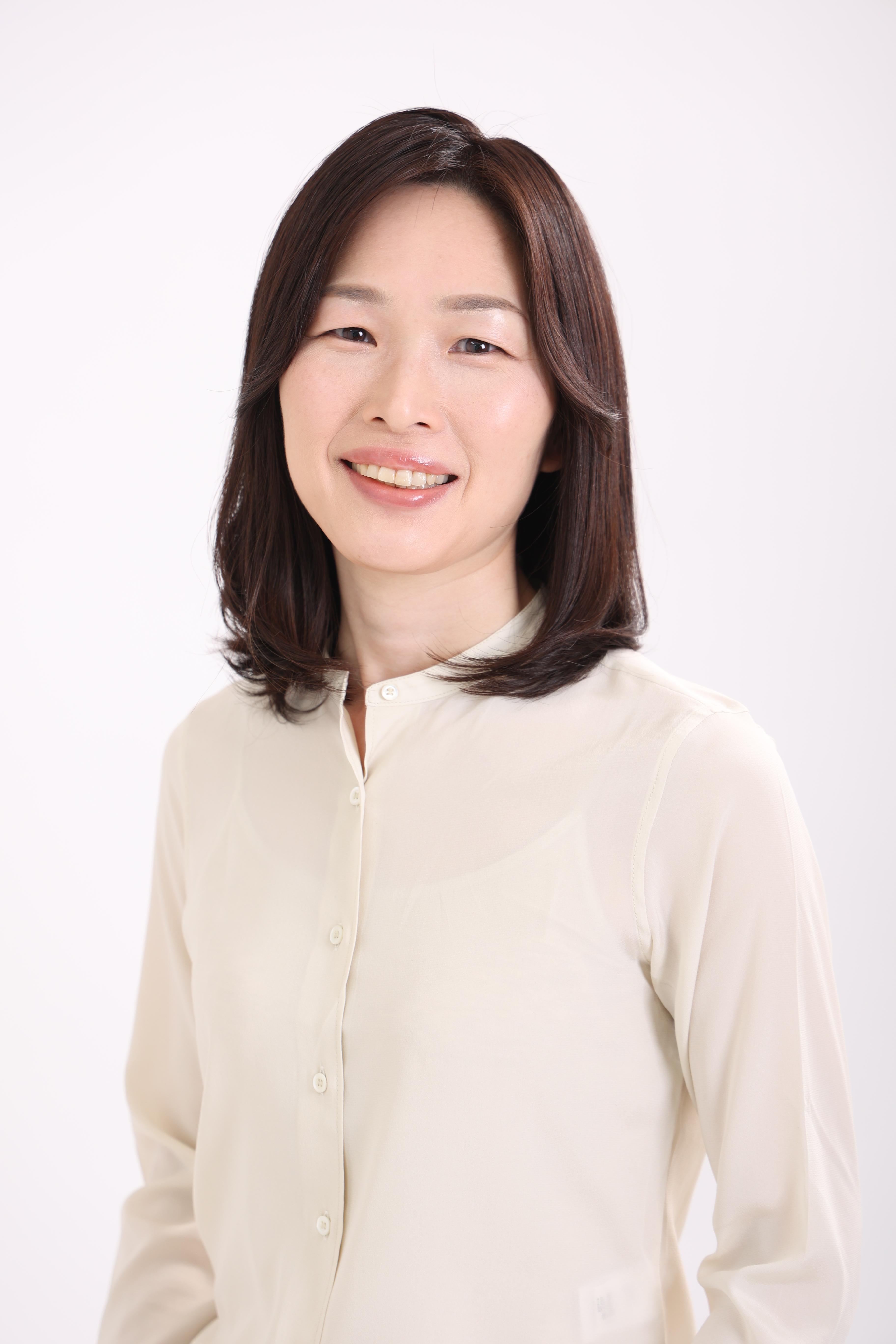 土屋奈穂子　つちや奈ほこ　奈良市議会議員候補の顔写真