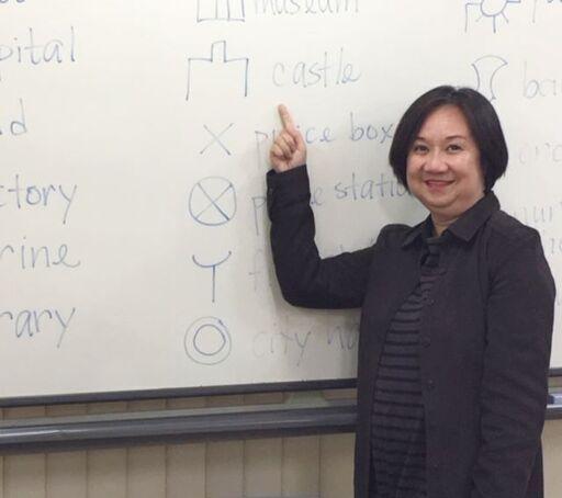 吉川市英語教室　小学生中学生クラス講師　アルマ先生