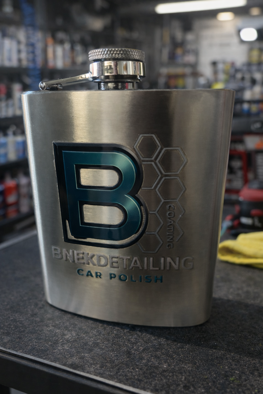 頑固なピッチ・タール、油分、ペンキミスト Defy You 傷めず確実に汚れを消し去るの商品画像