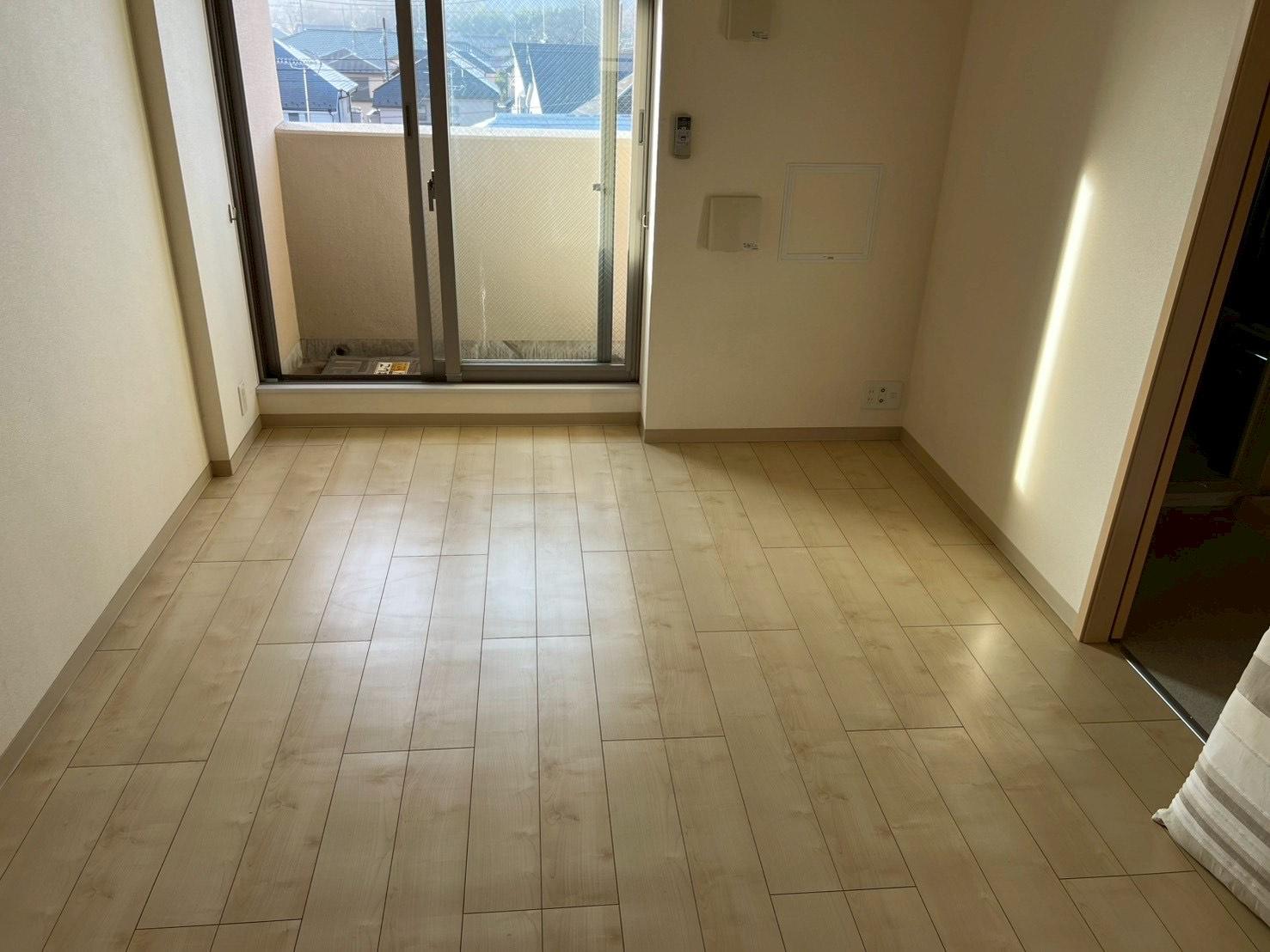 ごみ屋敷片付け後にスッキリ片付いた室内｜杉並区の不用品回収業者