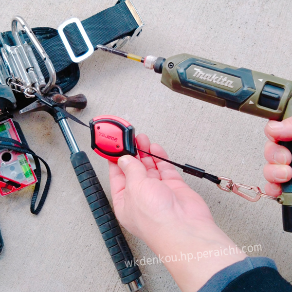 ＷＫ電気工事：高所作業での工具落下防止に