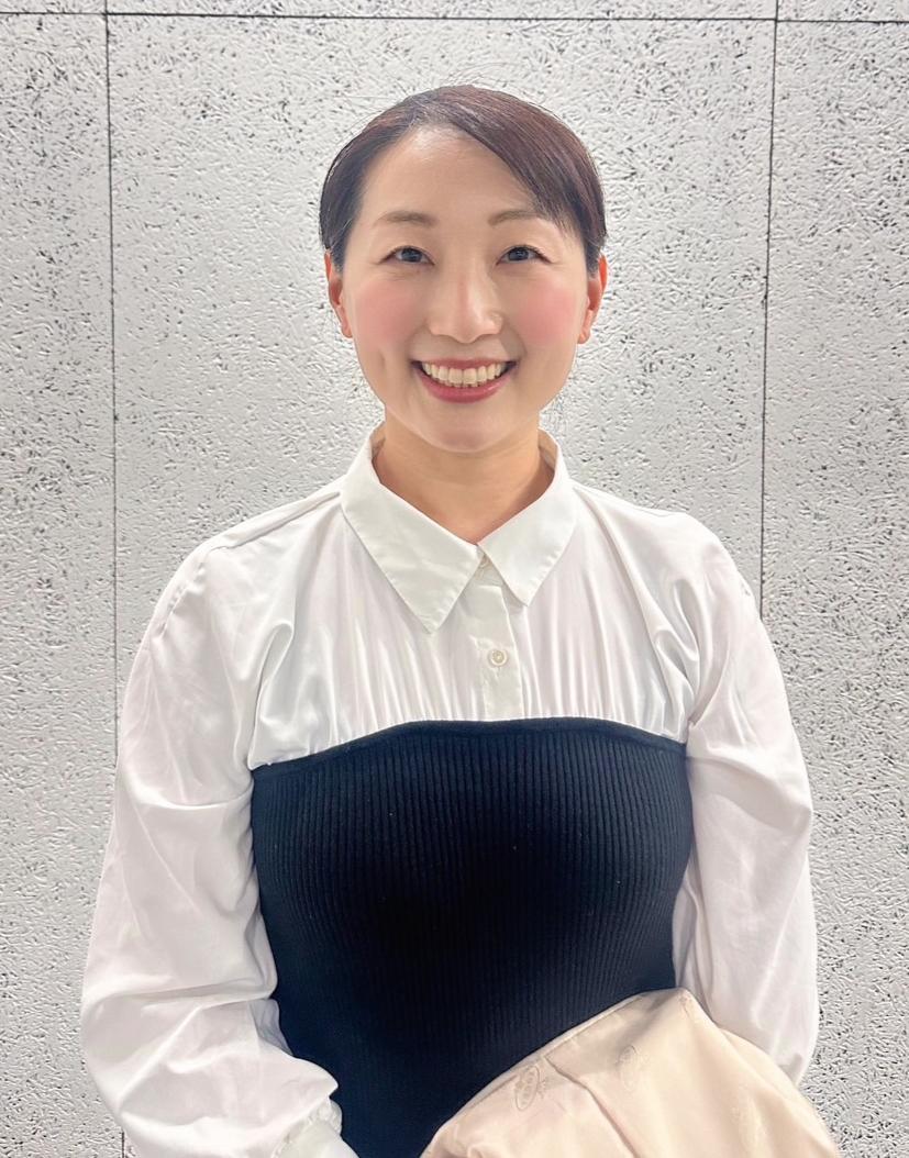 青葉台校に通う生徒の保護者K様の笑顔のプロフィール写真