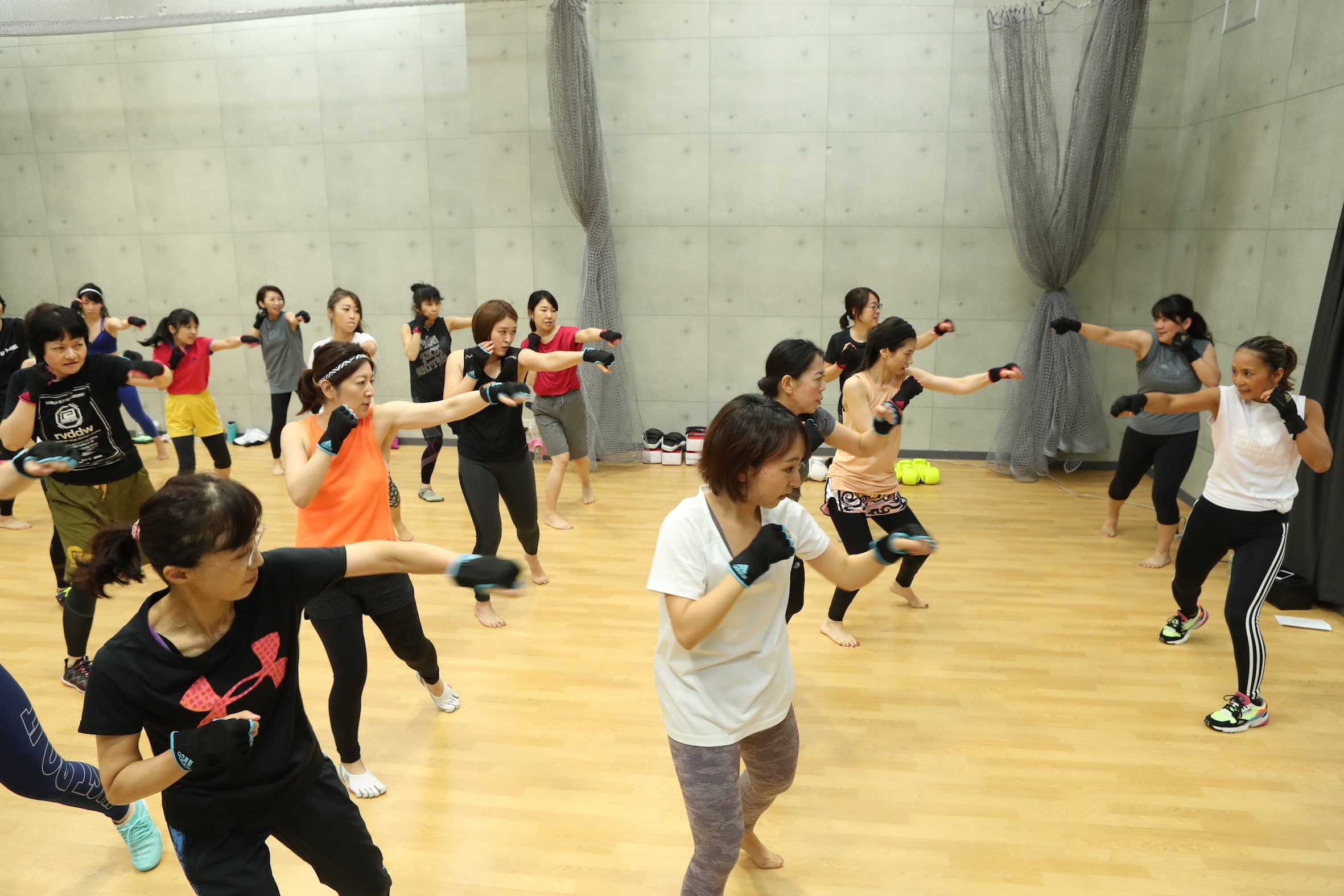 格闘技エクササイズkickoutで脂肪燃焼 ダイエット 沖縄県豊見城市