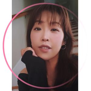 女性