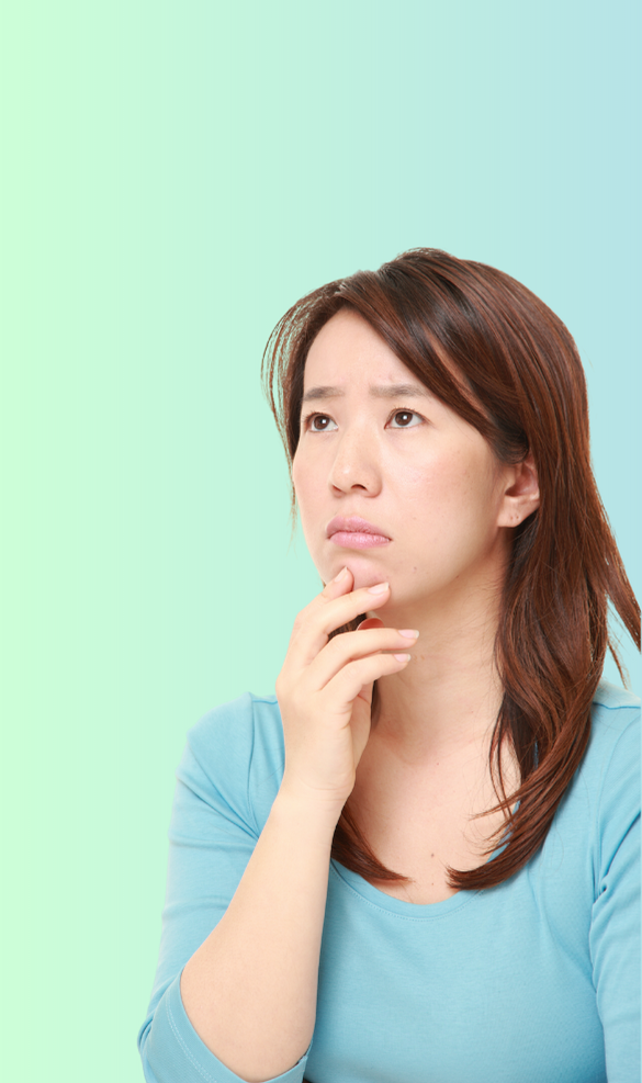 悩む女性