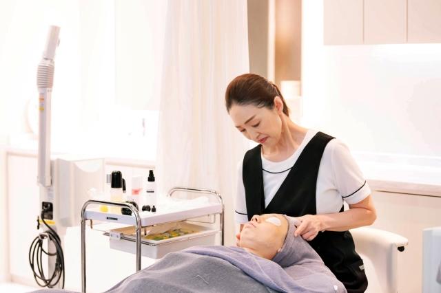 ワミレス　ウインズ銀座・浦和サロン　エステティシャン　佐藤佳寿子