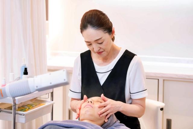 ワミレス　ウインズ銀座・浦和サロン　エステティシャン　佐藤佳寿子