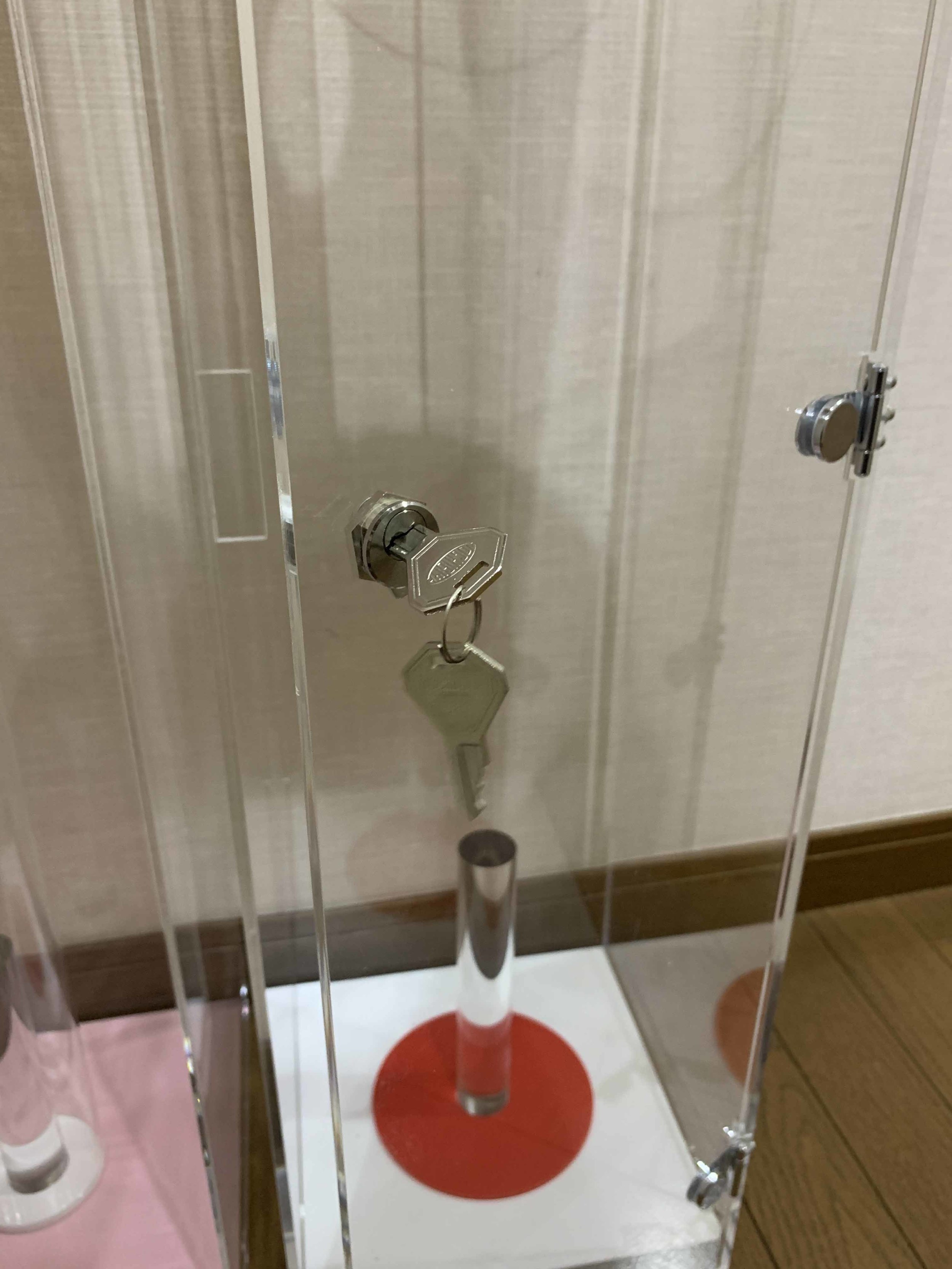 聖火トーチのケース　鍵部分