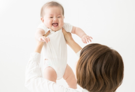 ベビーサインで赤ちゃんとご機嫌コミュニケーション