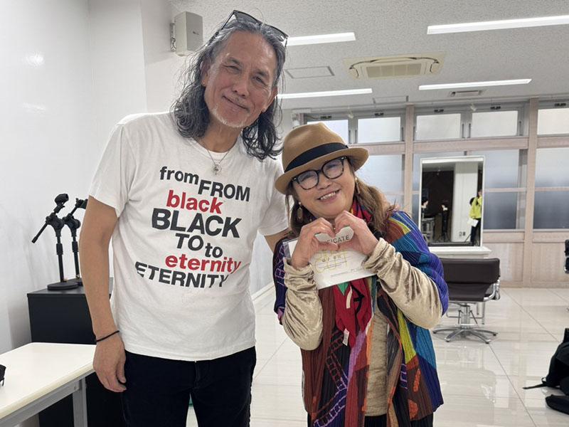 シルキーカット考案者古川昌宏氏とさぶまりんオーナー スタイリスト益子幸江との記念写真