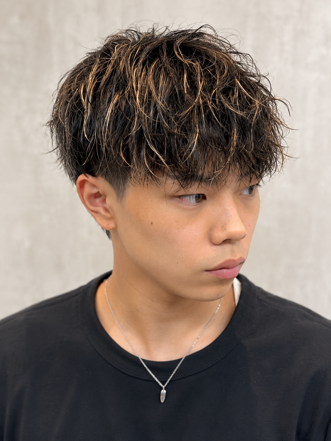スパイラルマッシュスタイルの男性