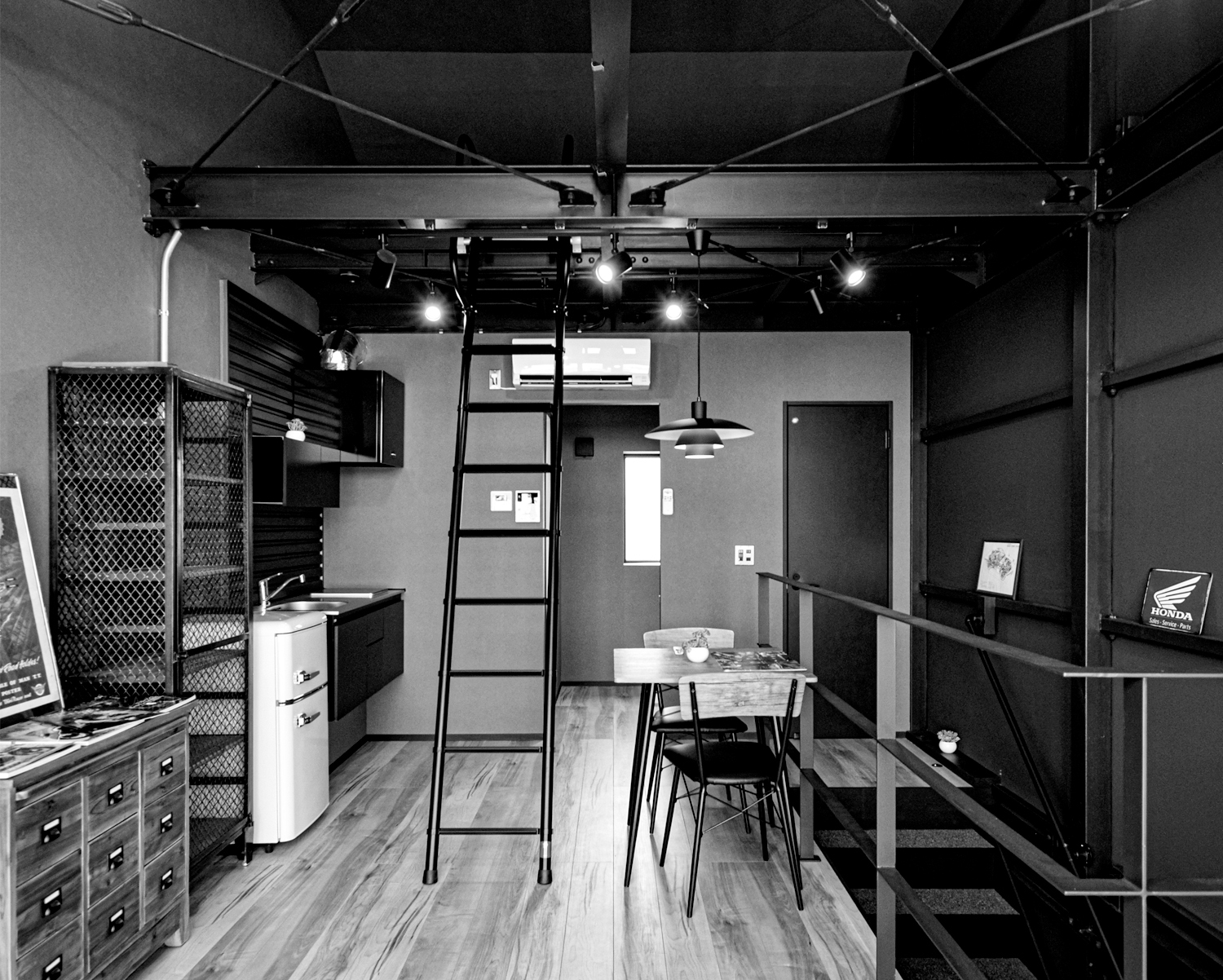 Gear House ガレージライフを楽しもう ギアハウスネット 軽量鉄骨造シャッター付きガレージハウスアパート賃貸住宅 東京都千葉県神奈川県埼玉県群馬県栃木県茨城県石川県富山県愛知県福岡県長崎県鹿児島県