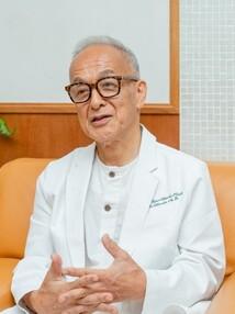 三戸岡英樹先生