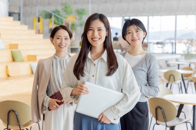 笑顔のビジネスマン