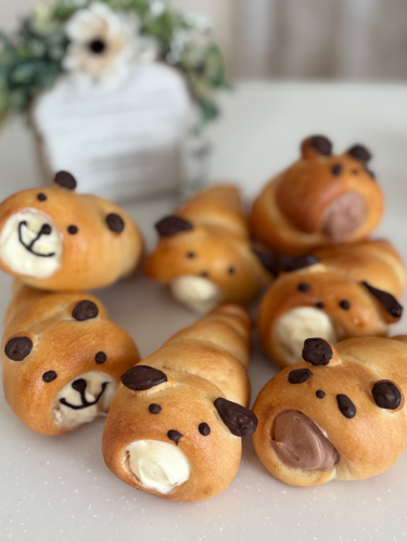 どうぶつコルネ　可愛いコルネ　コロネ　クリームコルネ　チョココルネ　プティボヌール　もりやまひろみ　酒種酵母パン