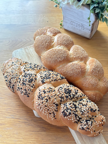 三つ編みパン　サンドイッチ　けしの実パン　ゴマパン　プティボヌール　もりやまひろみ　酒種酵母パン