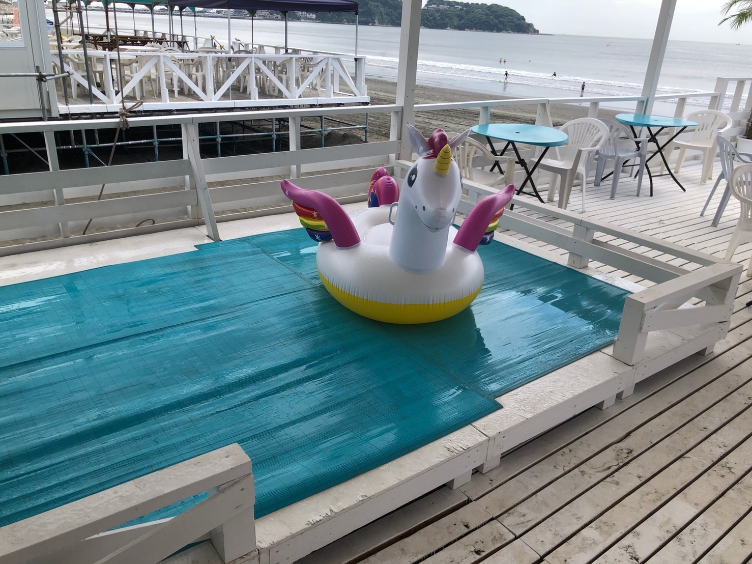 湘南藤沢の海の家locohaloi