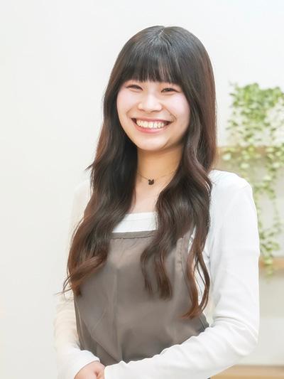 仙台市 リプロネイル式深爪矯正専門ネイルサロン レアムネイル ネイリスト 佐藤愛莉