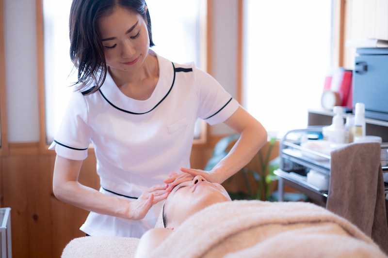 兵庫県西宮市 フェイシャル＆痩身エステサロン フェーブル　マッサージ