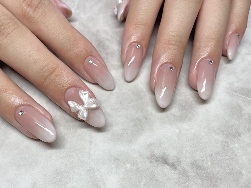 リプロネイル式深爪矯正専門サロンブルームーンネイルズのネイル見本