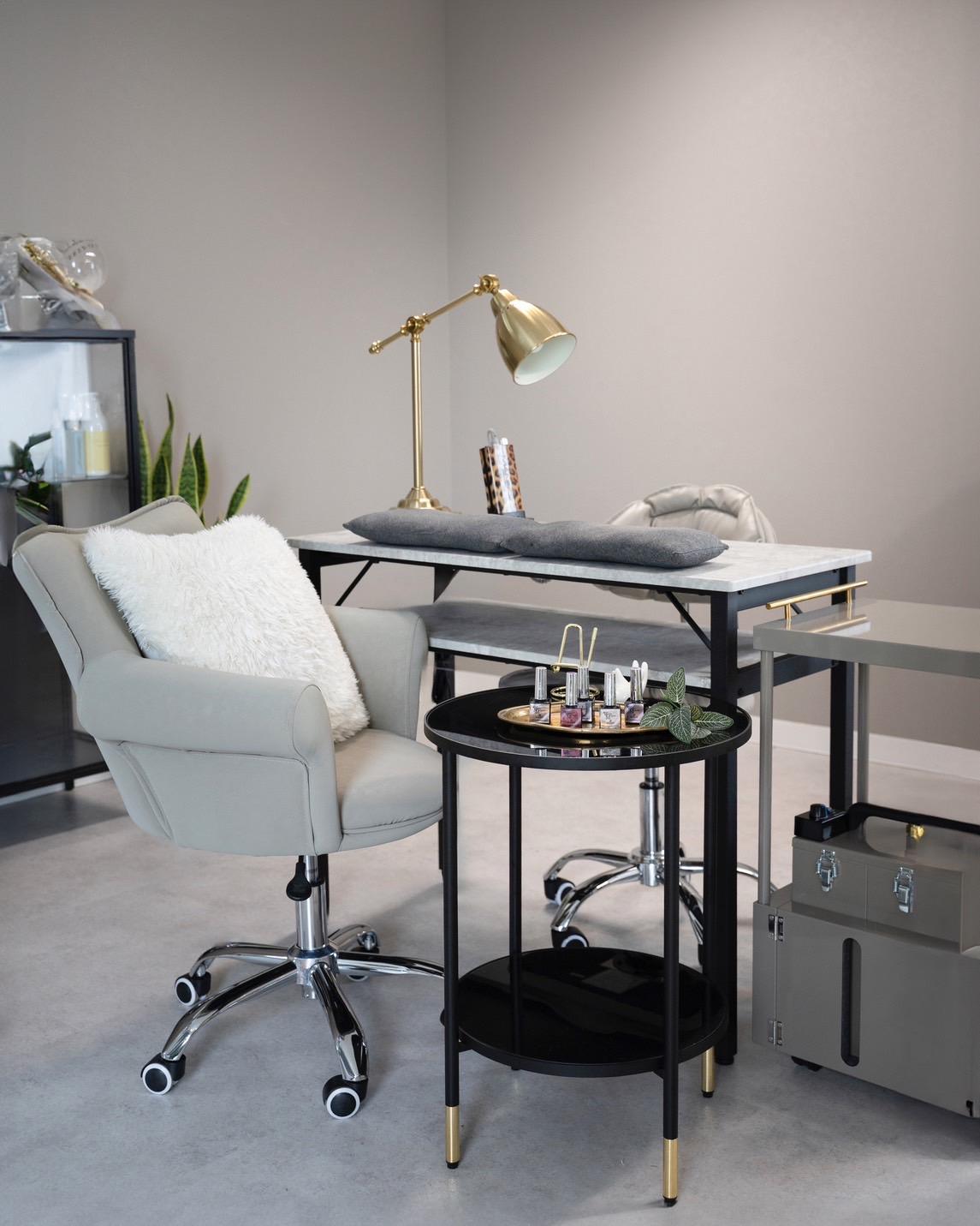 西東京・田無 深爪矯正専門サロン ケアロハネイル施術ルーム