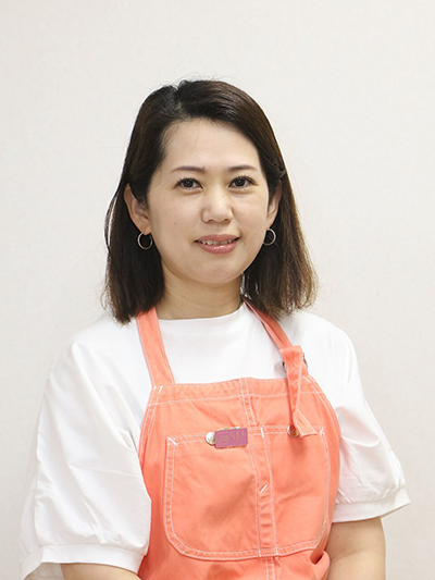 東大阪市リプロネイル式深爪矯正専門ネイルサロン サロン・ド・コロレ