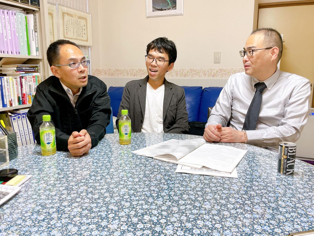 建設業許可取得ドキュメントのインタビューシーン