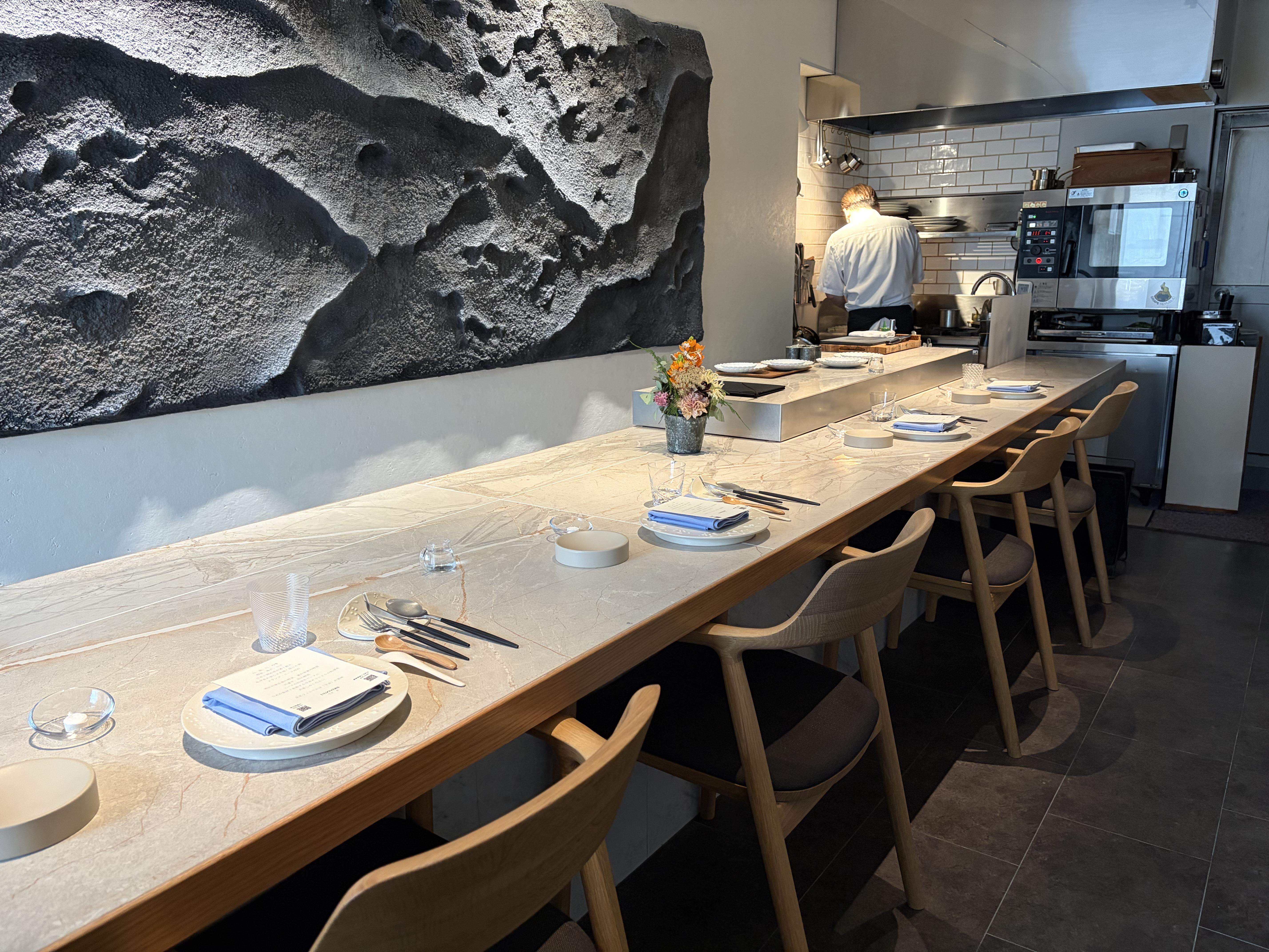 オーダーメイドのカトラリー置き