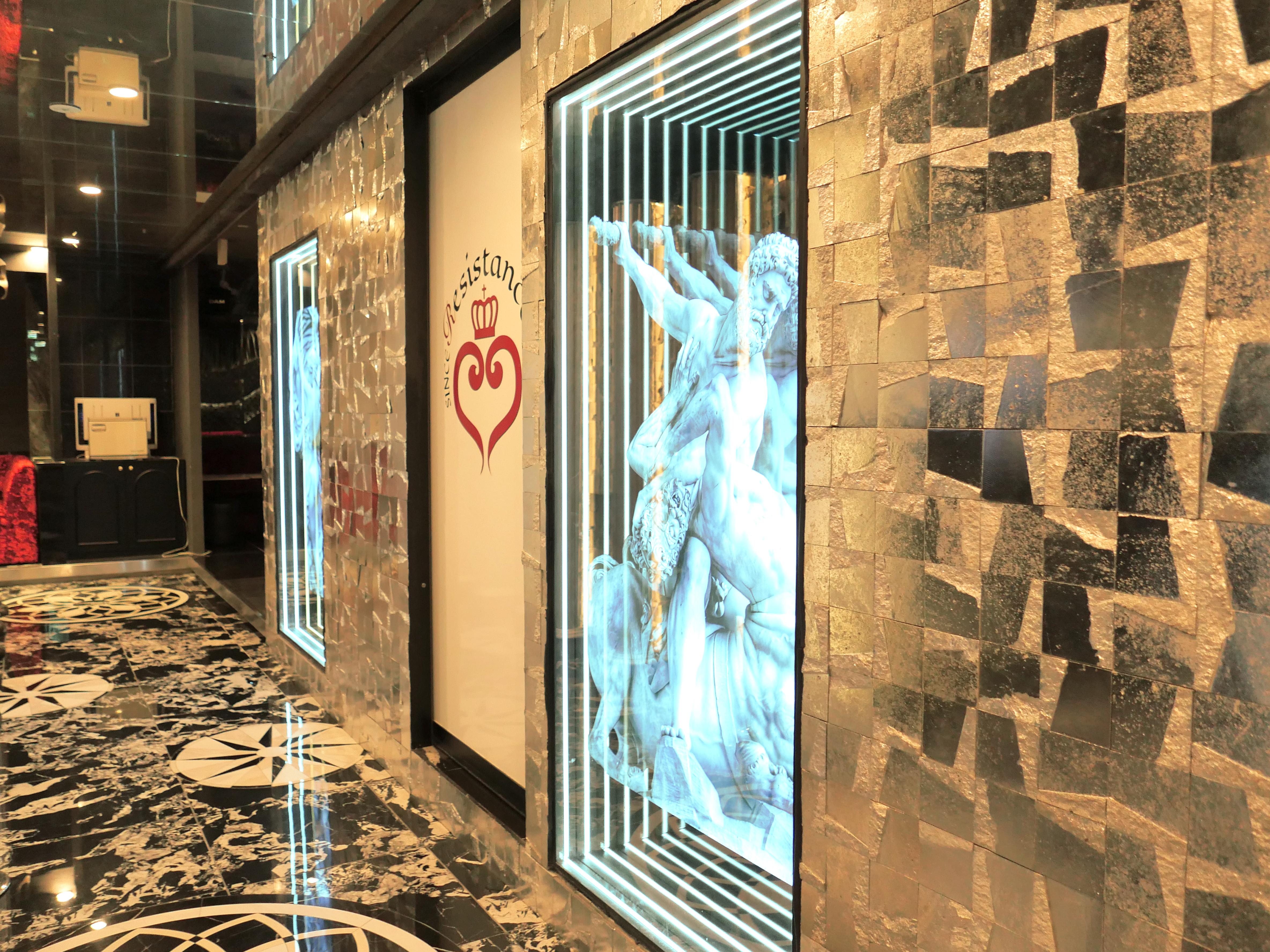 レジスタンス店内写真2