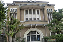東海学園　講堂