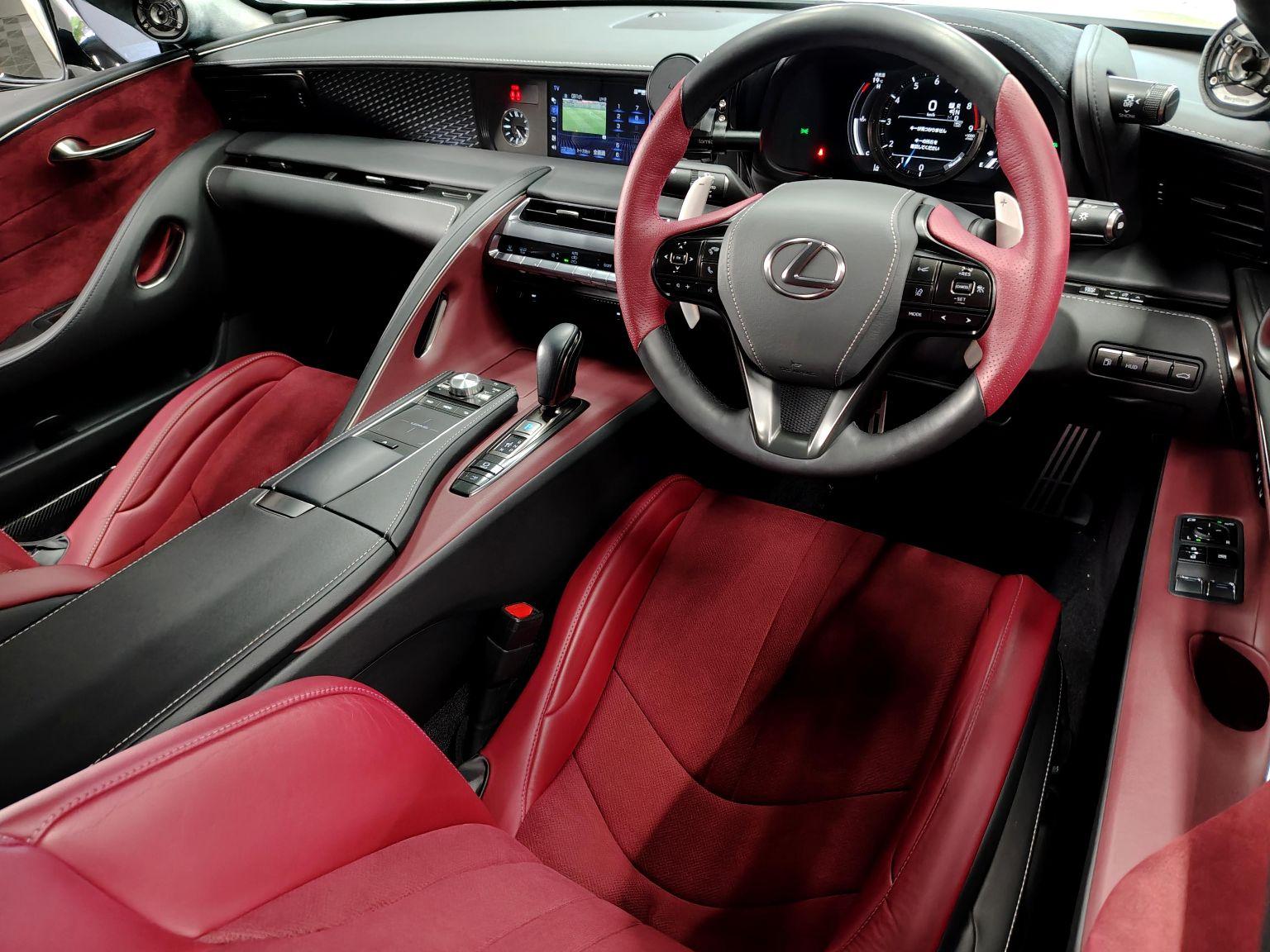 LC500 ステアリング色変塗装革シート修理センターコンソールシフトパネルレザーコーティング レクサス札幌苫小牧旭川帯広ディーラーCPO