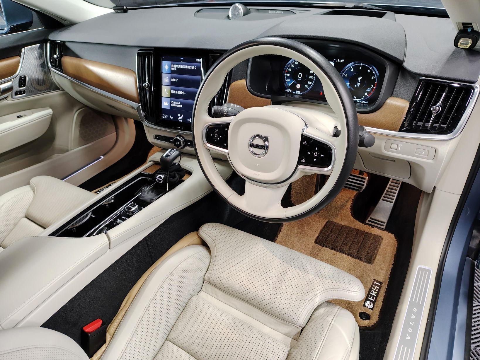 ボルボカーズ劣化擦れ革シートリペア内装レザーコーティングVOLVO S90 T6インスクリプション補修札幌MID ALFAディーラー