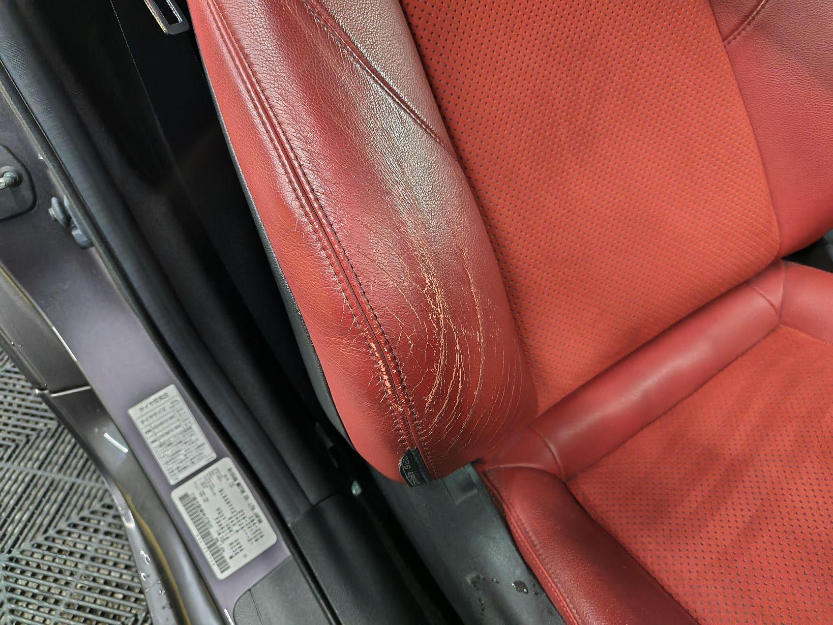 フェアレディZ34 40th周年 革レザーシート劣化擦れひび割れ補修リペア札幌日産北広島恵庭江別千歳旭川ディーラー