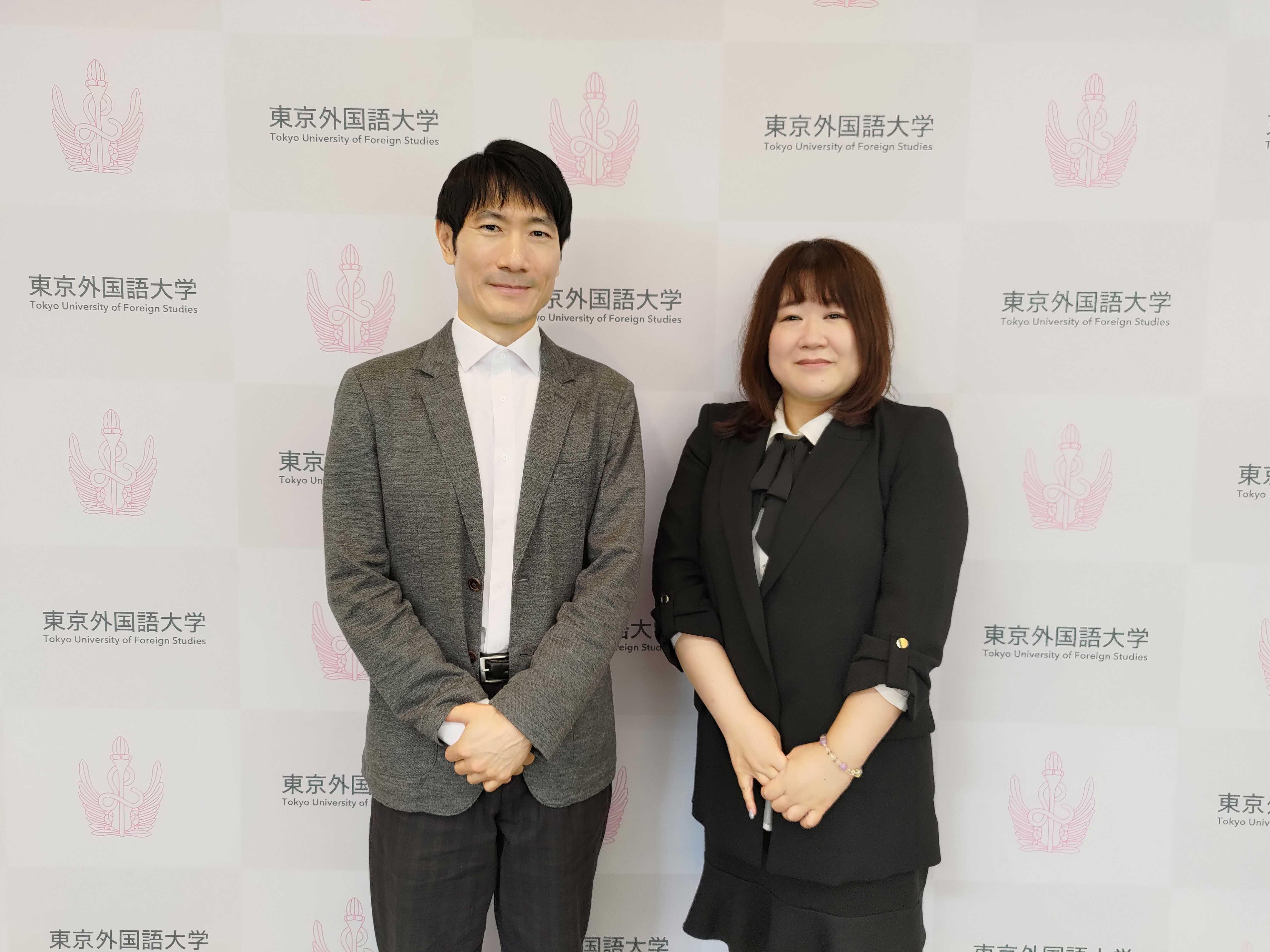 林佳世子学長（写真左）とバベルメソッド社代表の深井朋子（写真右）