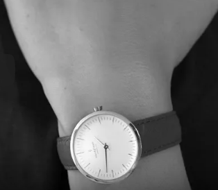 ブラックフライデー開催中！おしゃれでシンプルな北欧腕時計