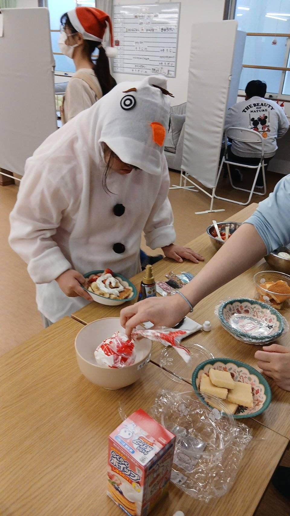 生活介護　クリスマスの写真　レクの写真　身体障害　知的障害　介護