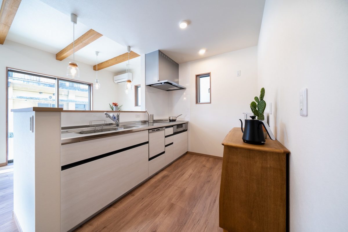 大分市津守の家 東棟 サラダホームの建売