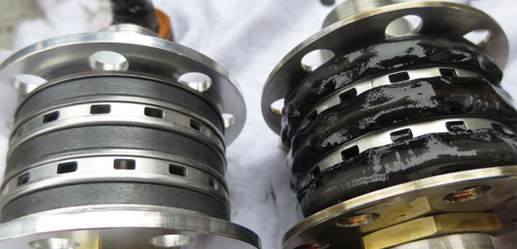 ペックスがあなたの自動車のエンジンを護り続けます。