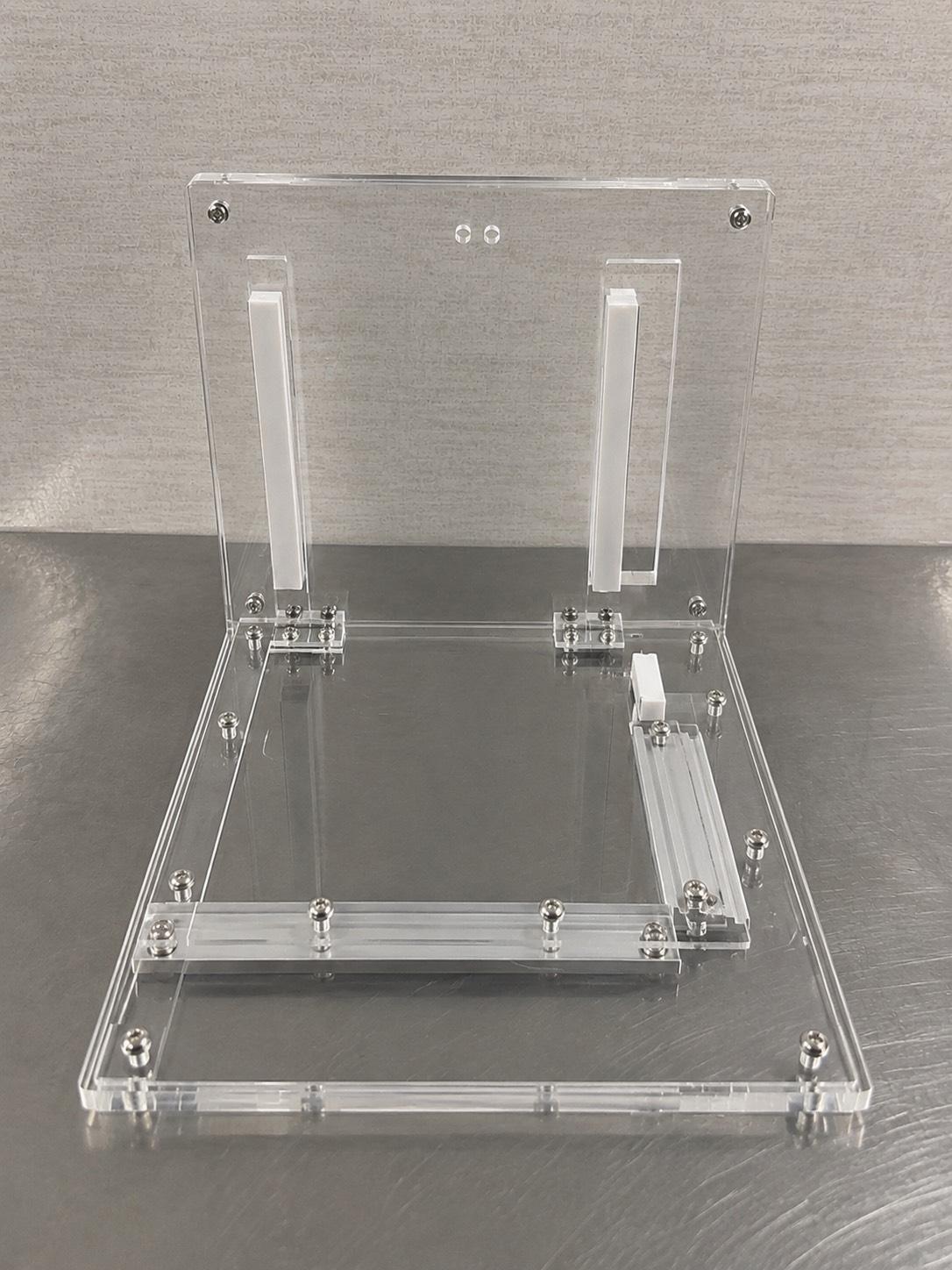 400ml角ボトルへの4面ラベル貼り用に製作した専用治具