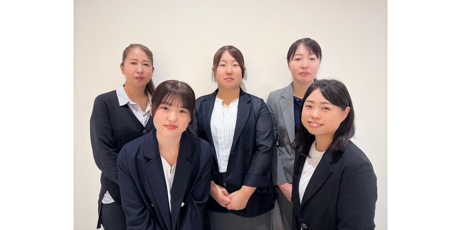 八王子市・八王子みなみ野駅周辺で保険相談を担当する保険見直し本舗のスタッフ
