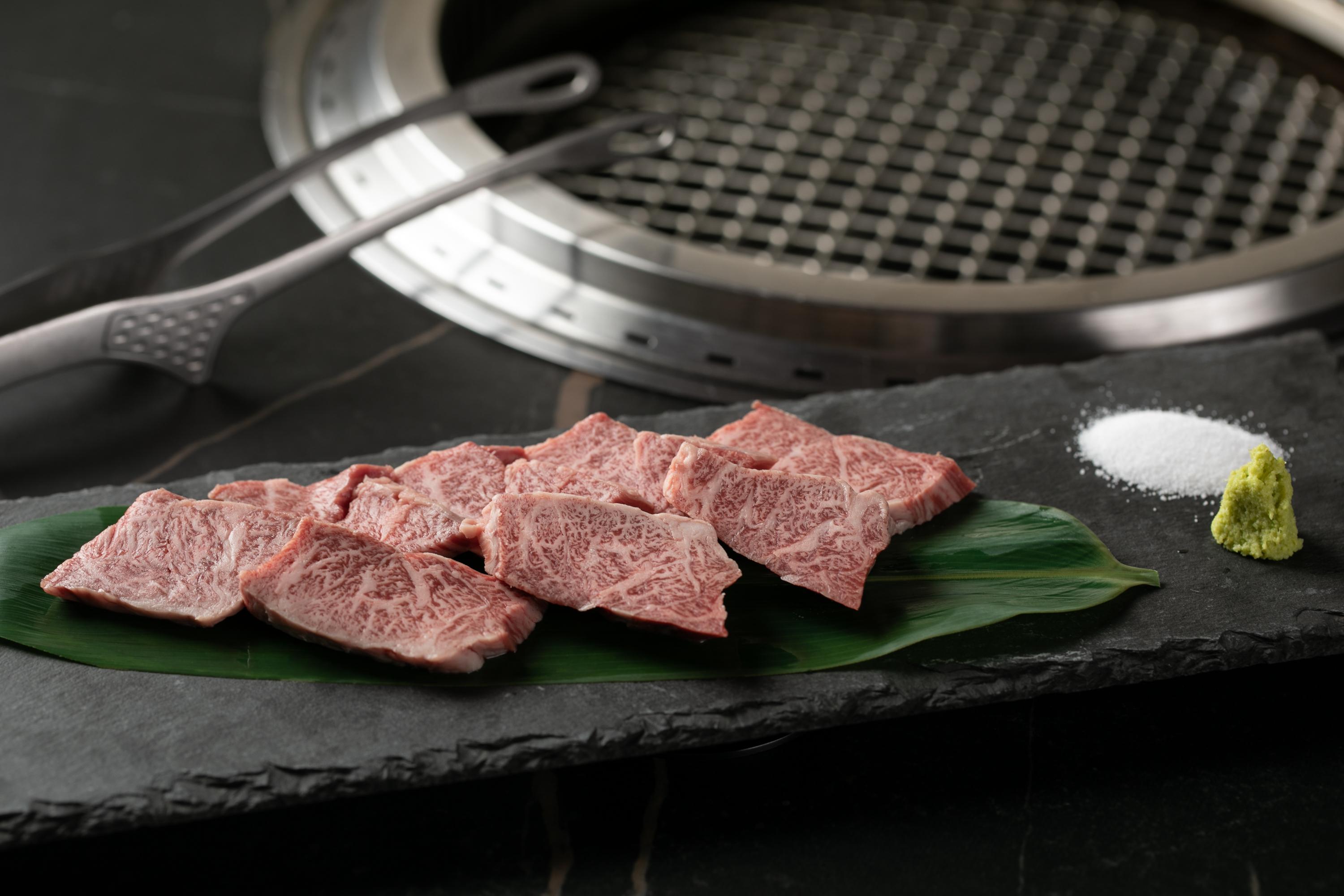 「美食探求」業務用食材の製造から飲食店経営まで果てなき食への探求で、新たな外食産業のスタンダードの構築を目指します。