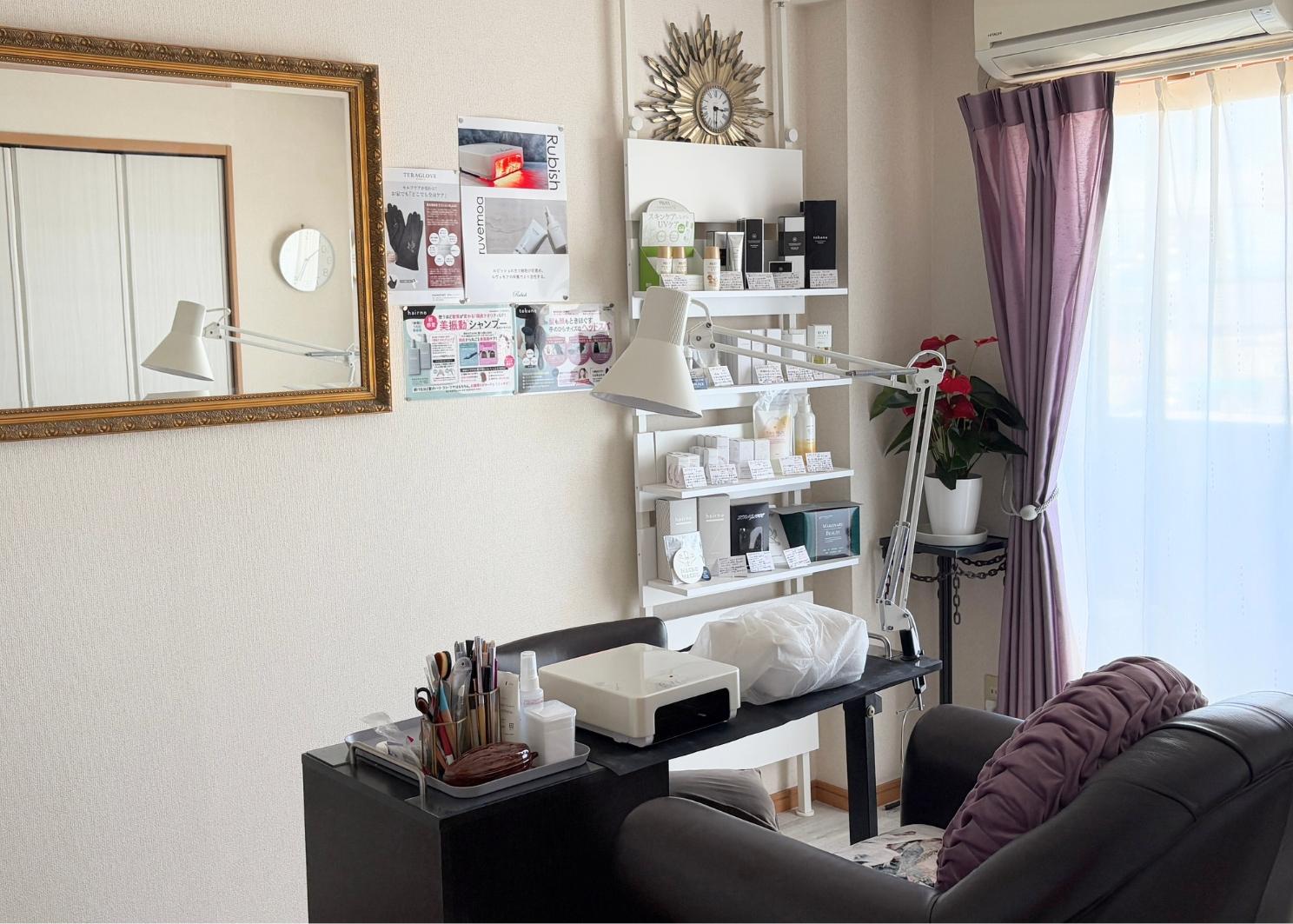 Nail Salon Nagiの店内の様子