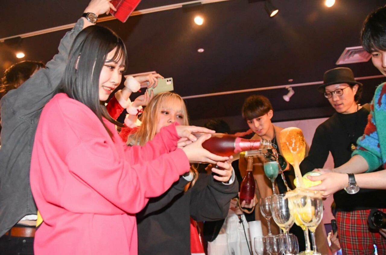 福岡のクリスマスパティーコスプレ