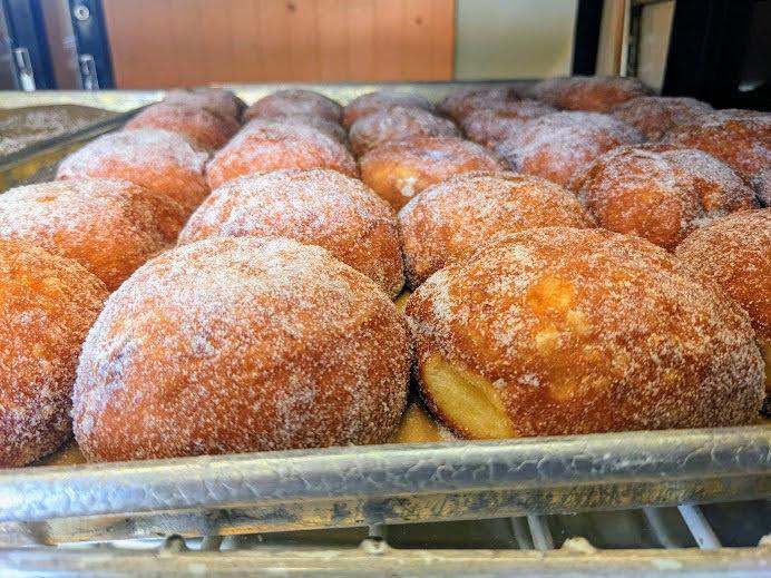 マラサダ　ハワイグルメ　B級グルメ　ハワイプライベートツアー　おいしい　超人気